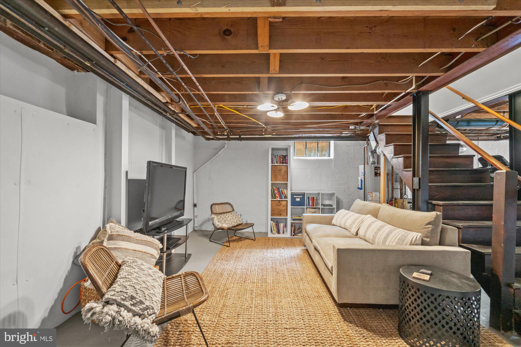 2607 Valley Dr