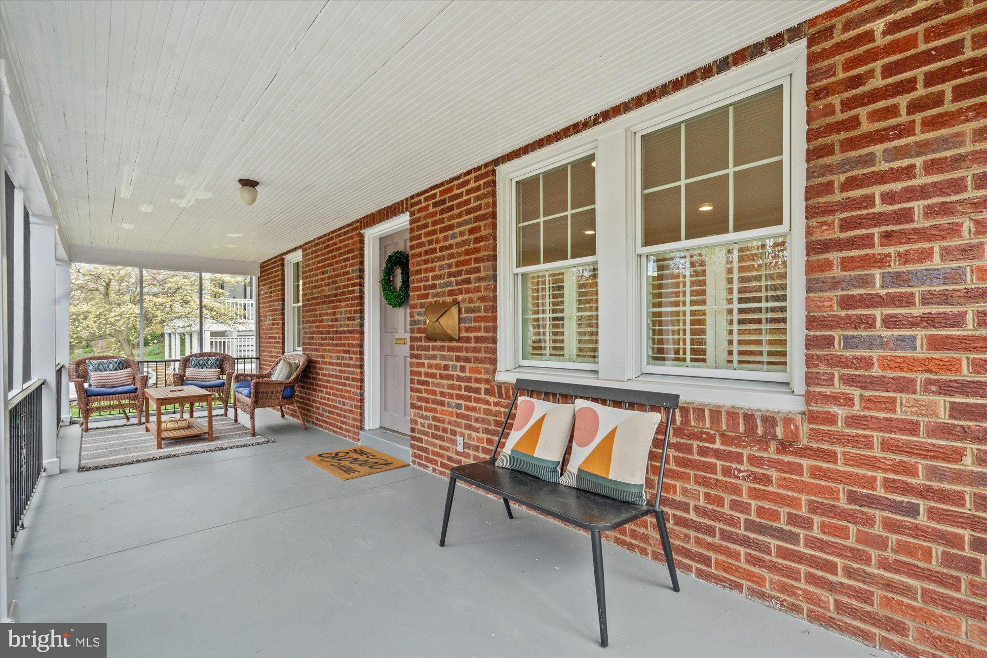 2607 Valley Dr
