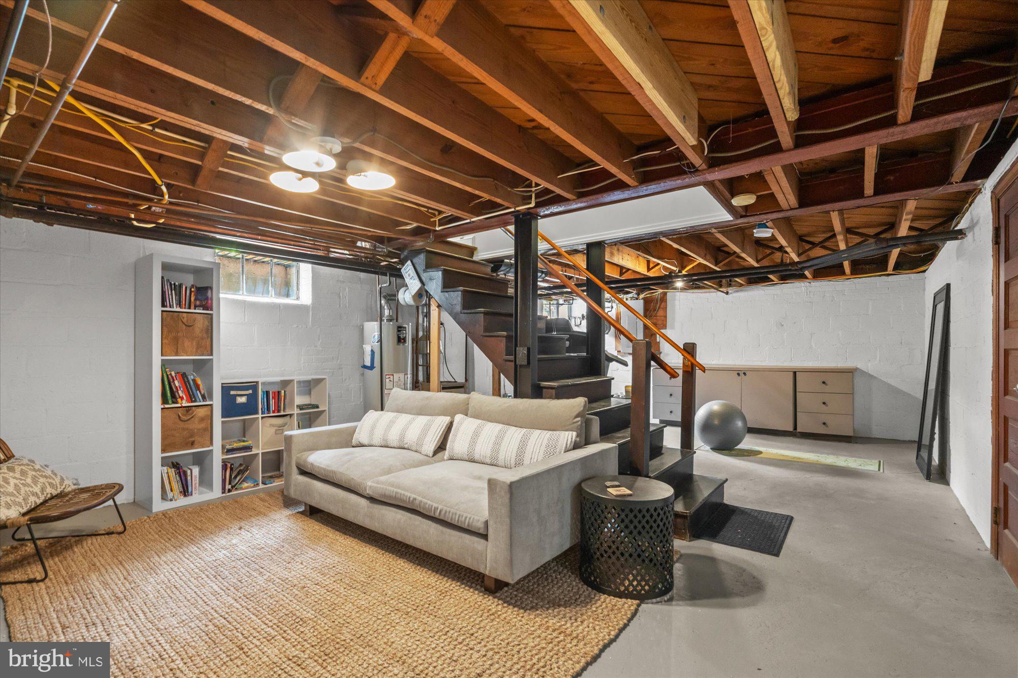 2607 Valley Dr