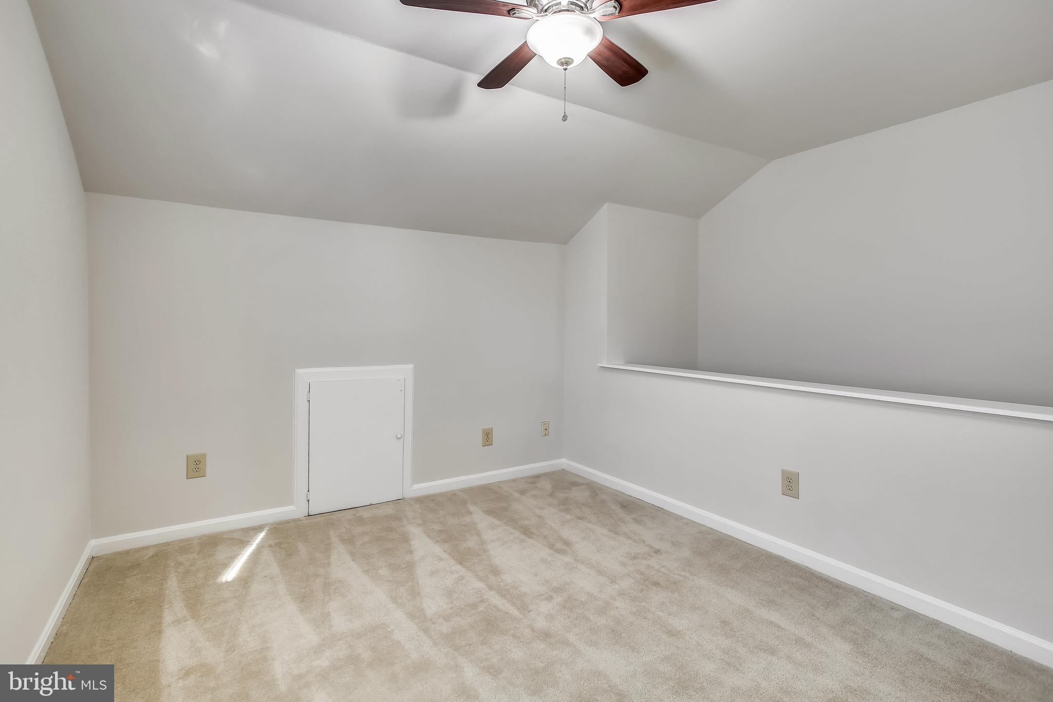 501 Colecroft Ct