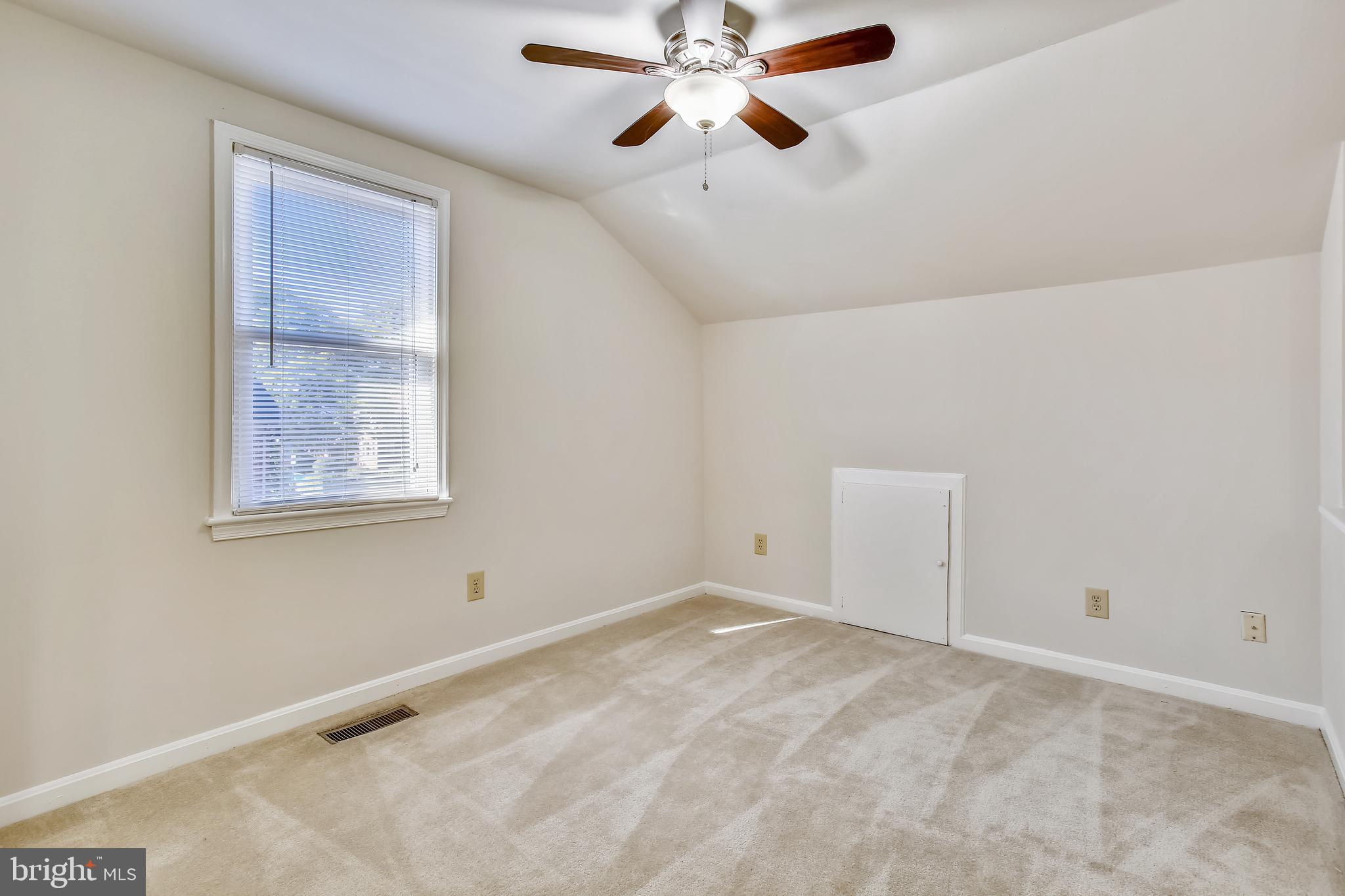 501 Colecroft Ct