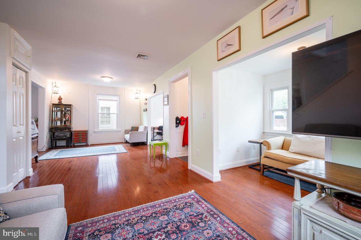 2105 Commonwealth Ave