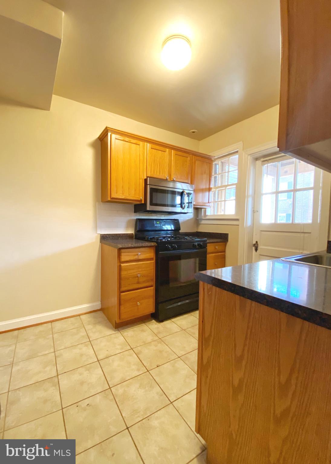 313 Commonwealth Ave