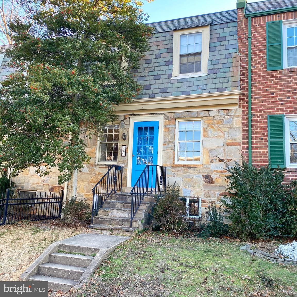 313 Commonwealth Ave