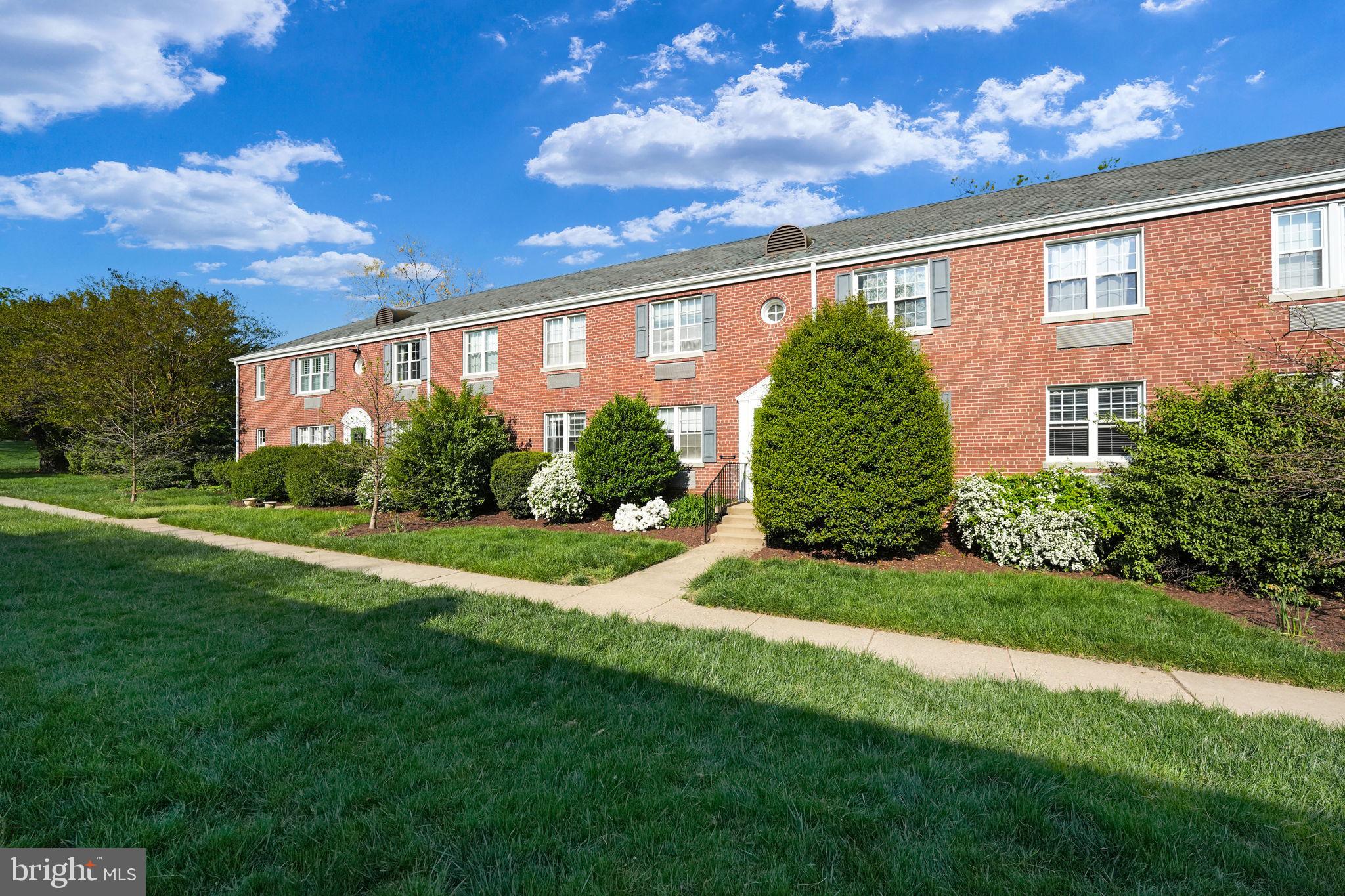 24 Auburn Ct #D