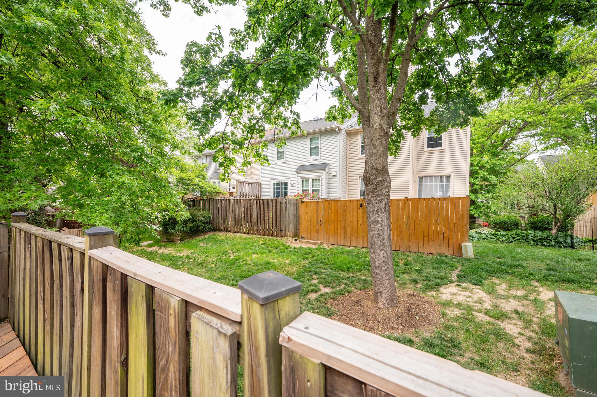 3 S Floyd St