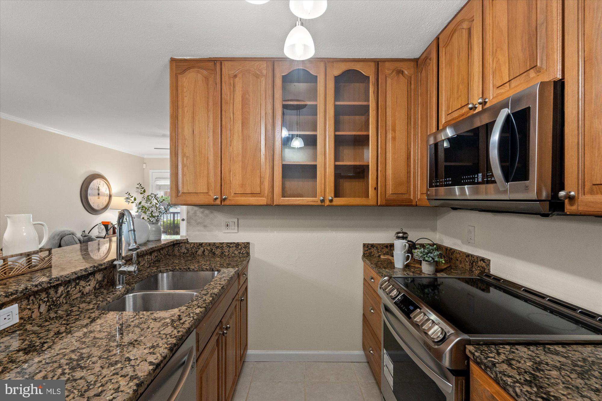 3304 Wyndham Cir #138