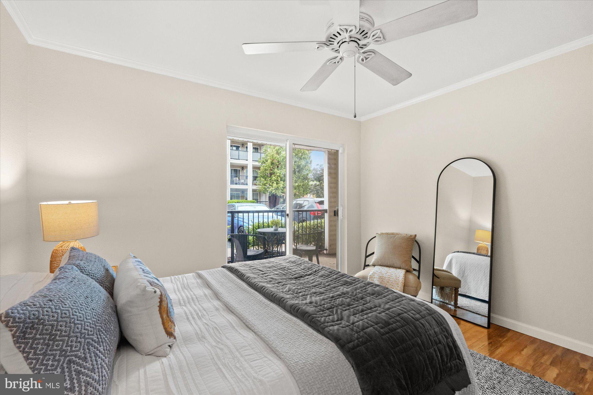 3304 Wyndham Cir #138