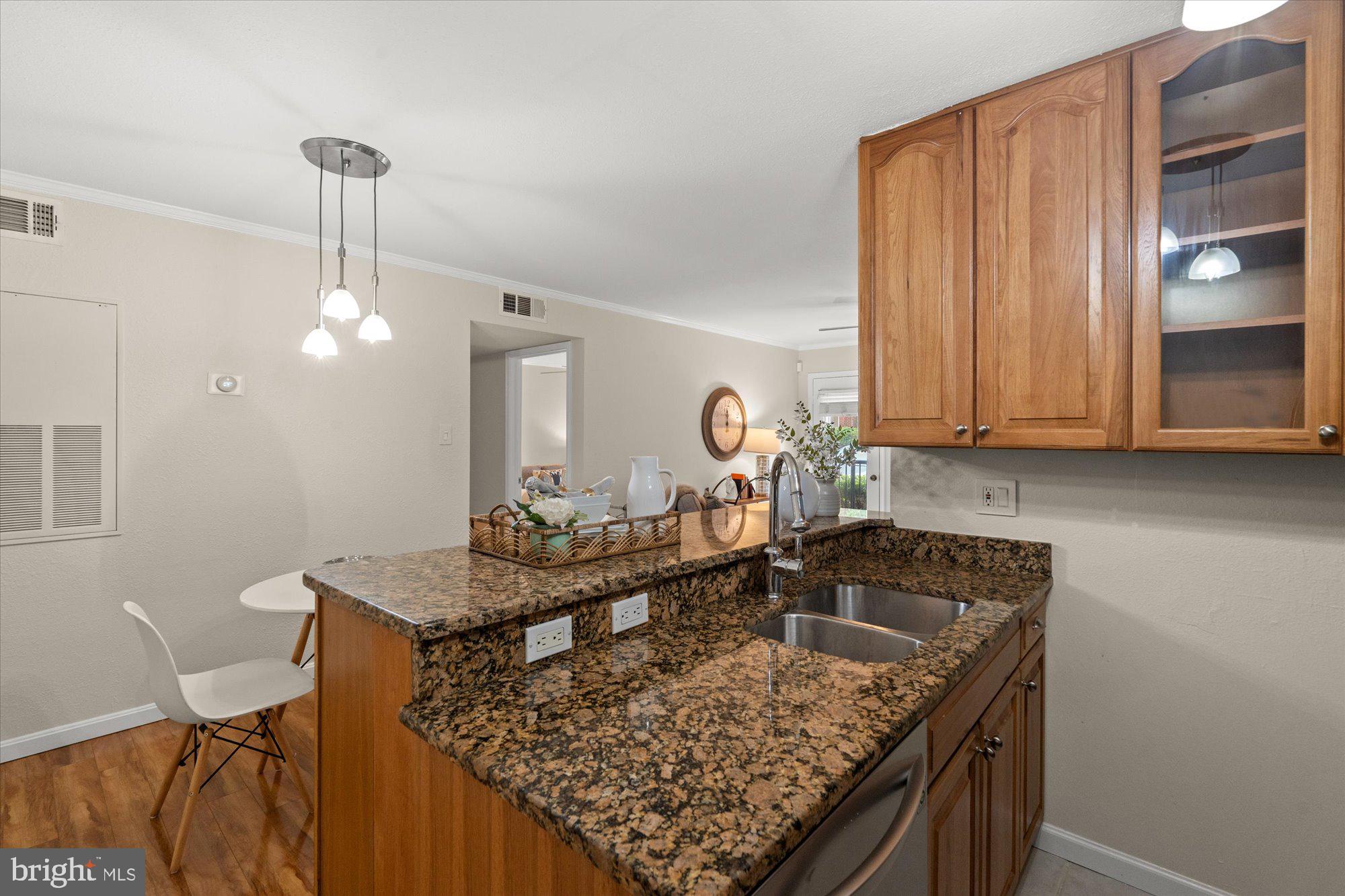 3304 Wyndham Cir #138