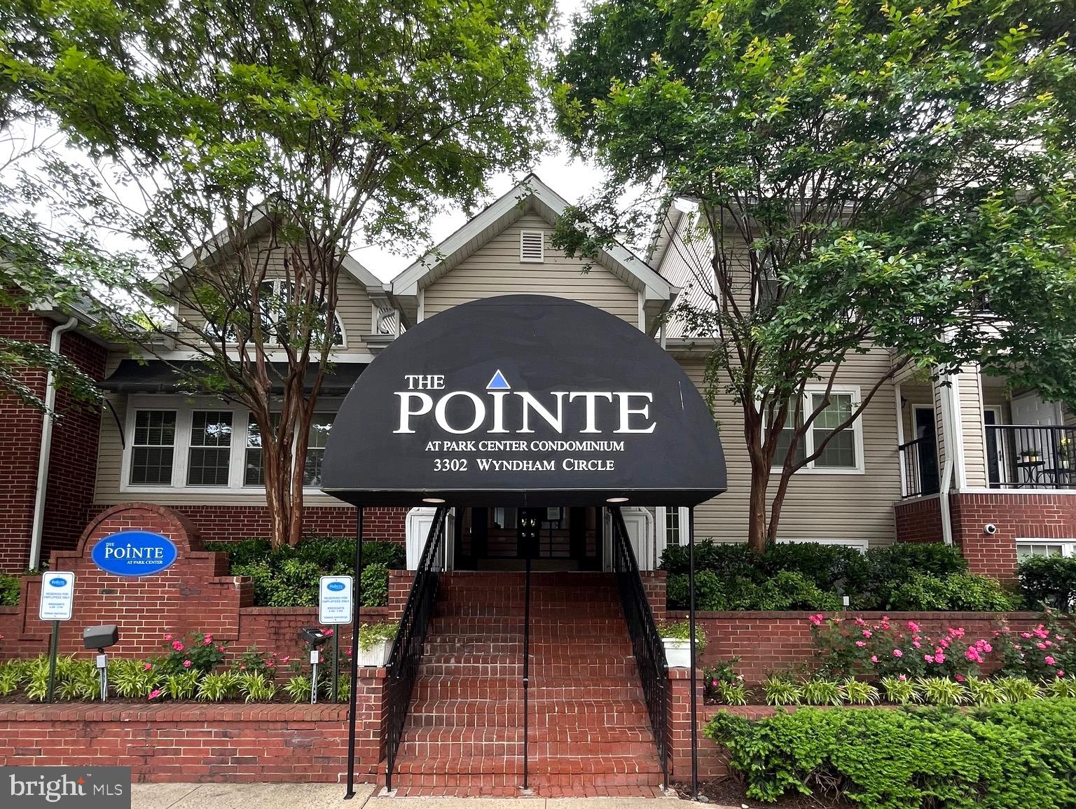 3304 Wyndham Cir #138