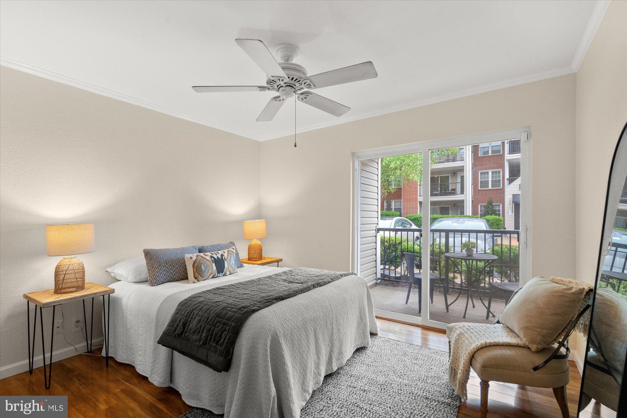 3304 Wyndham Cir #138