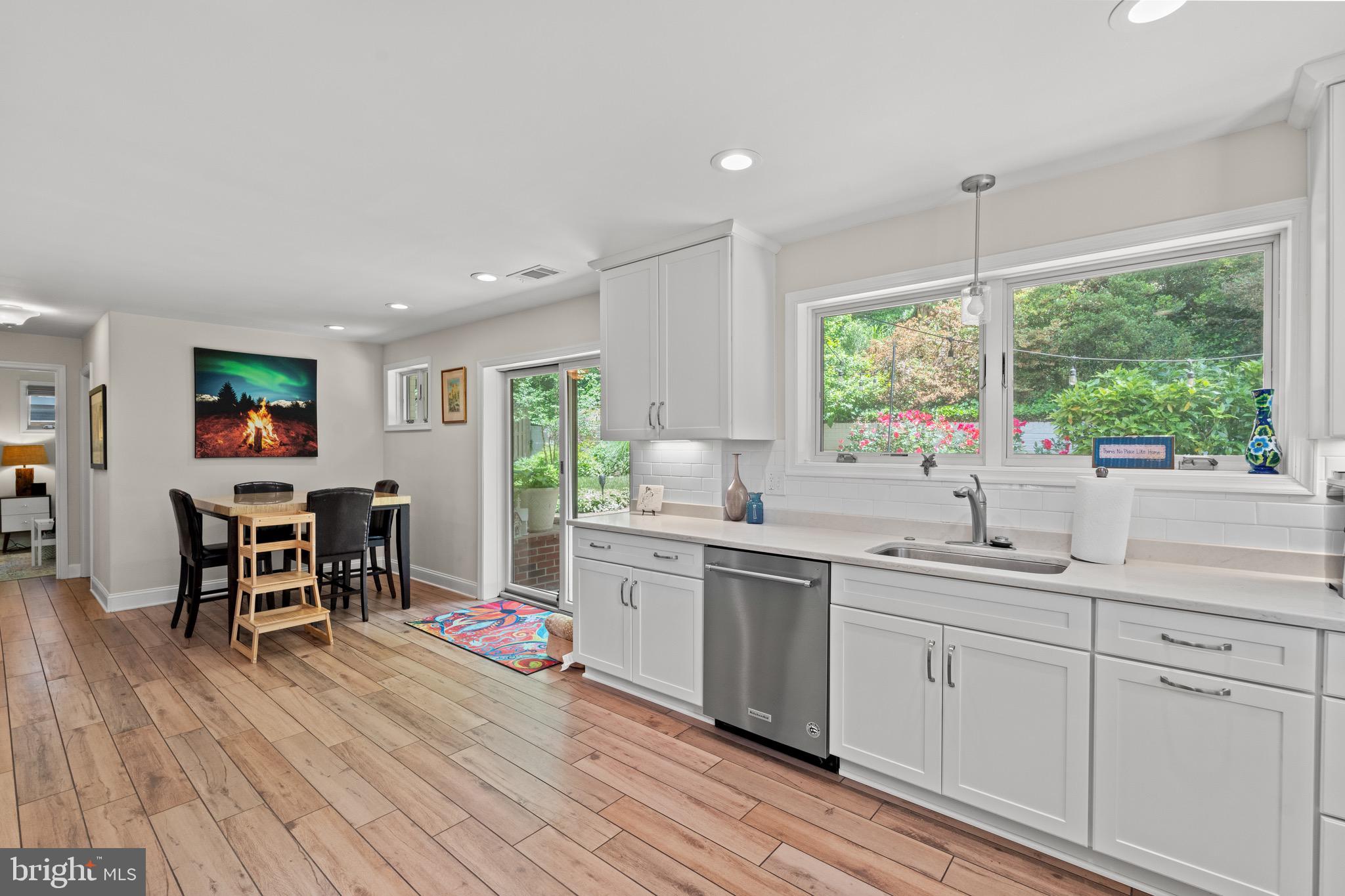 815 E Timber Branch Pkwy