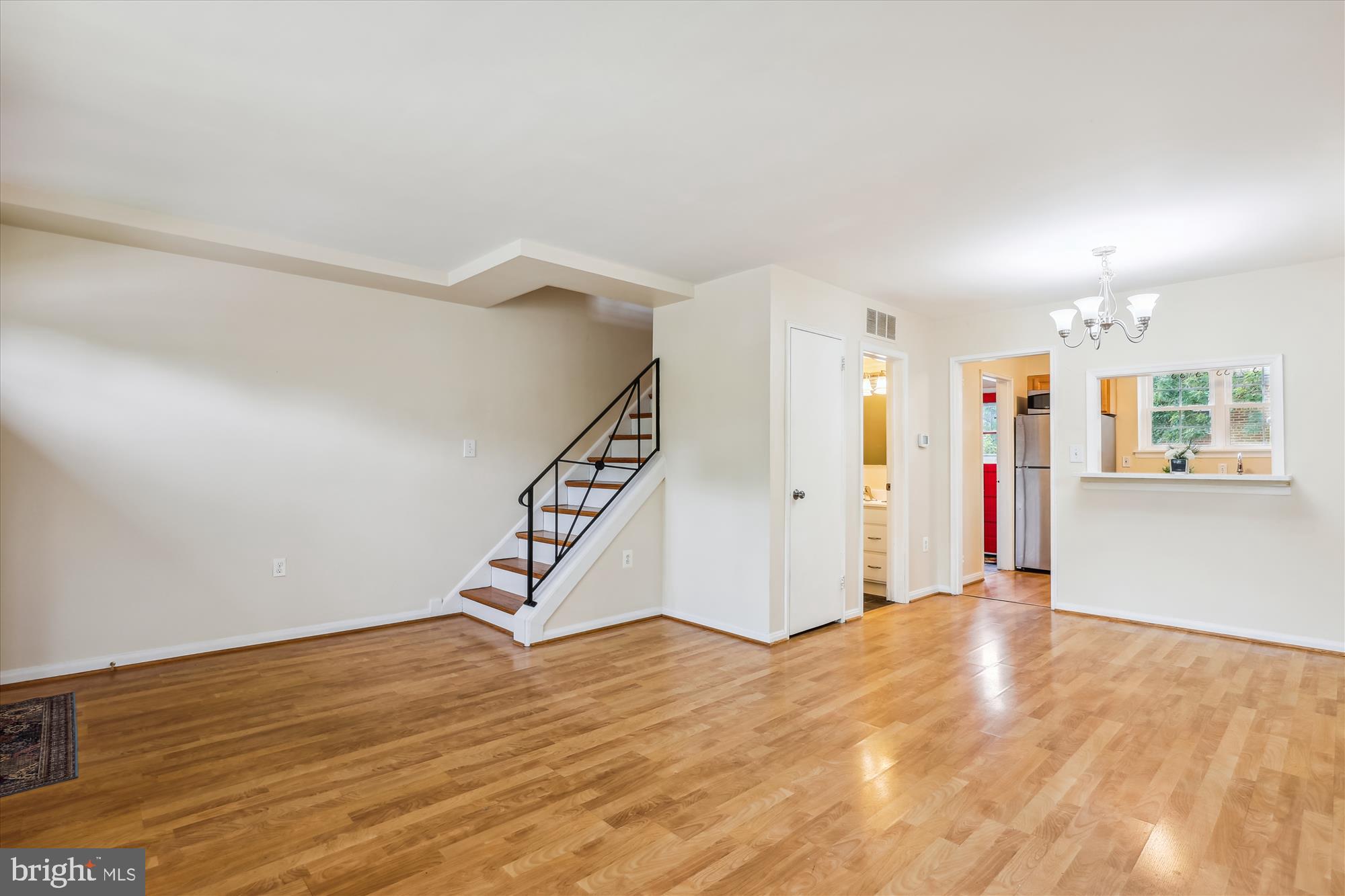 3751 Jason Ave