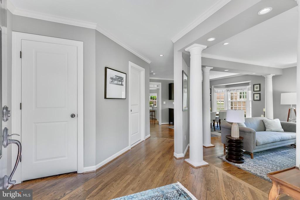 1207 Dartmouth Rd
