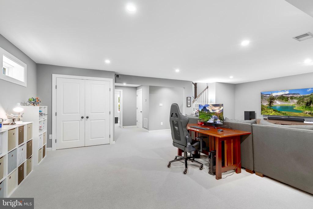 1207 Dartmouth Rd