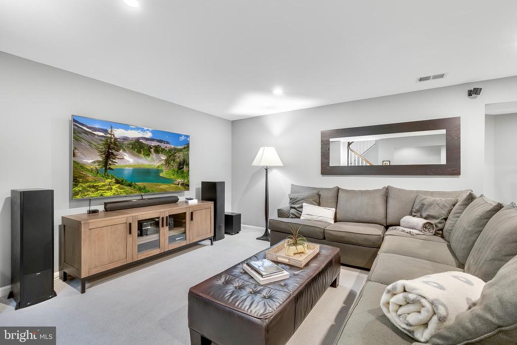 1207 Dartmouth Rd