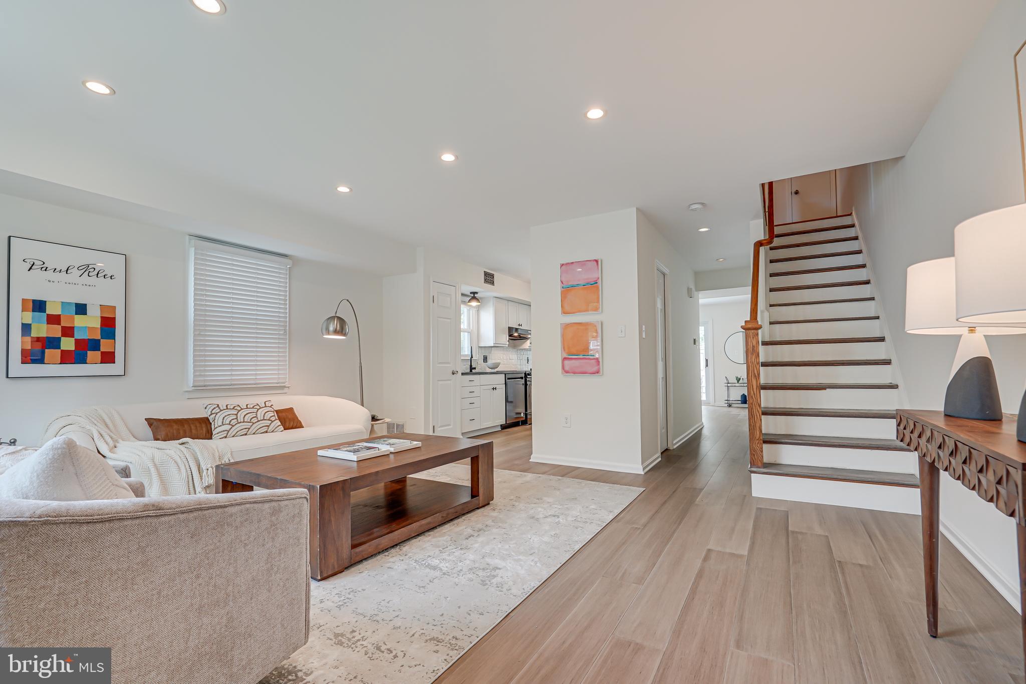 100 E Howell Ave #B