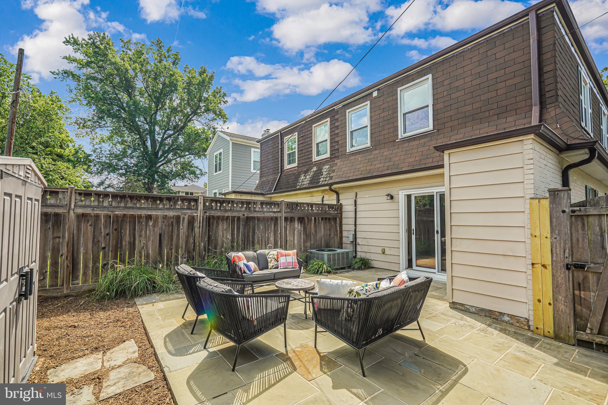 100 E Howell Ave #B