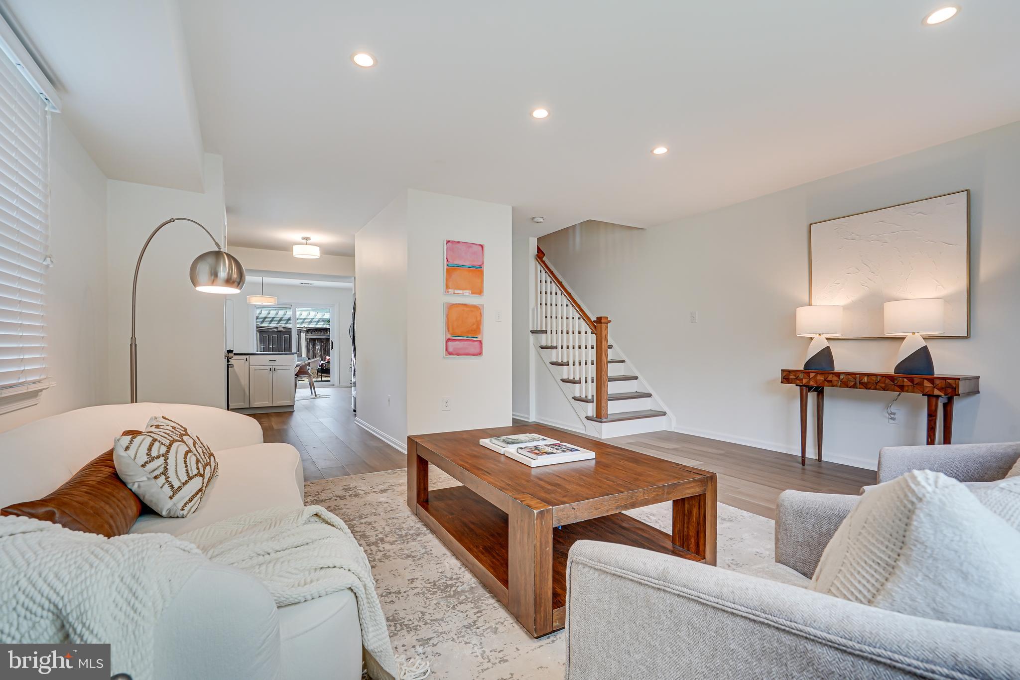 100 E Howell Ave #B