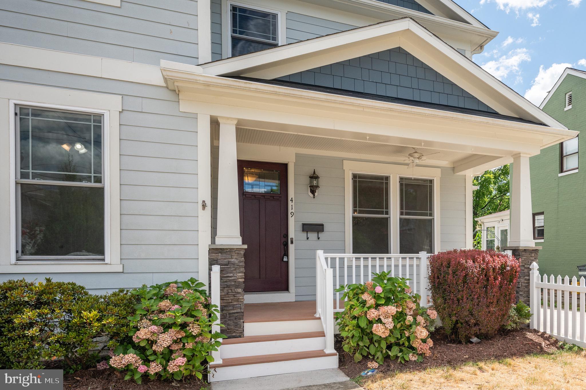 419 E CUSTIS AVE