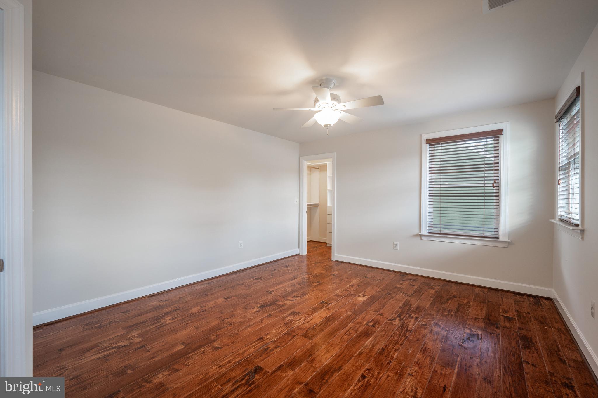 419 E CUSTIS AVE