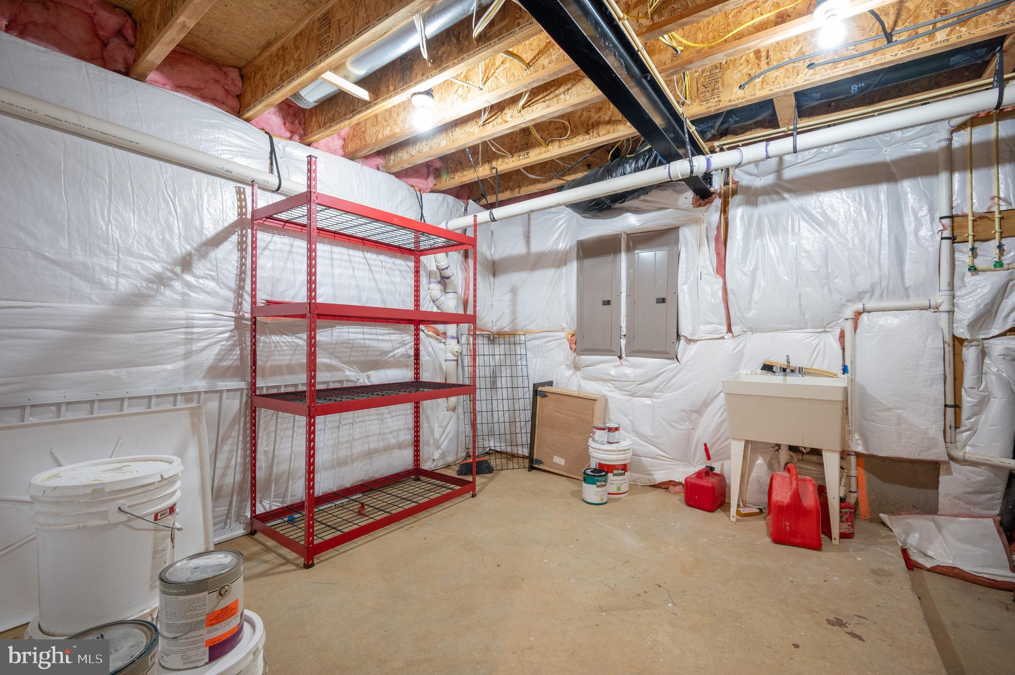 419 E CUSTIS AVE