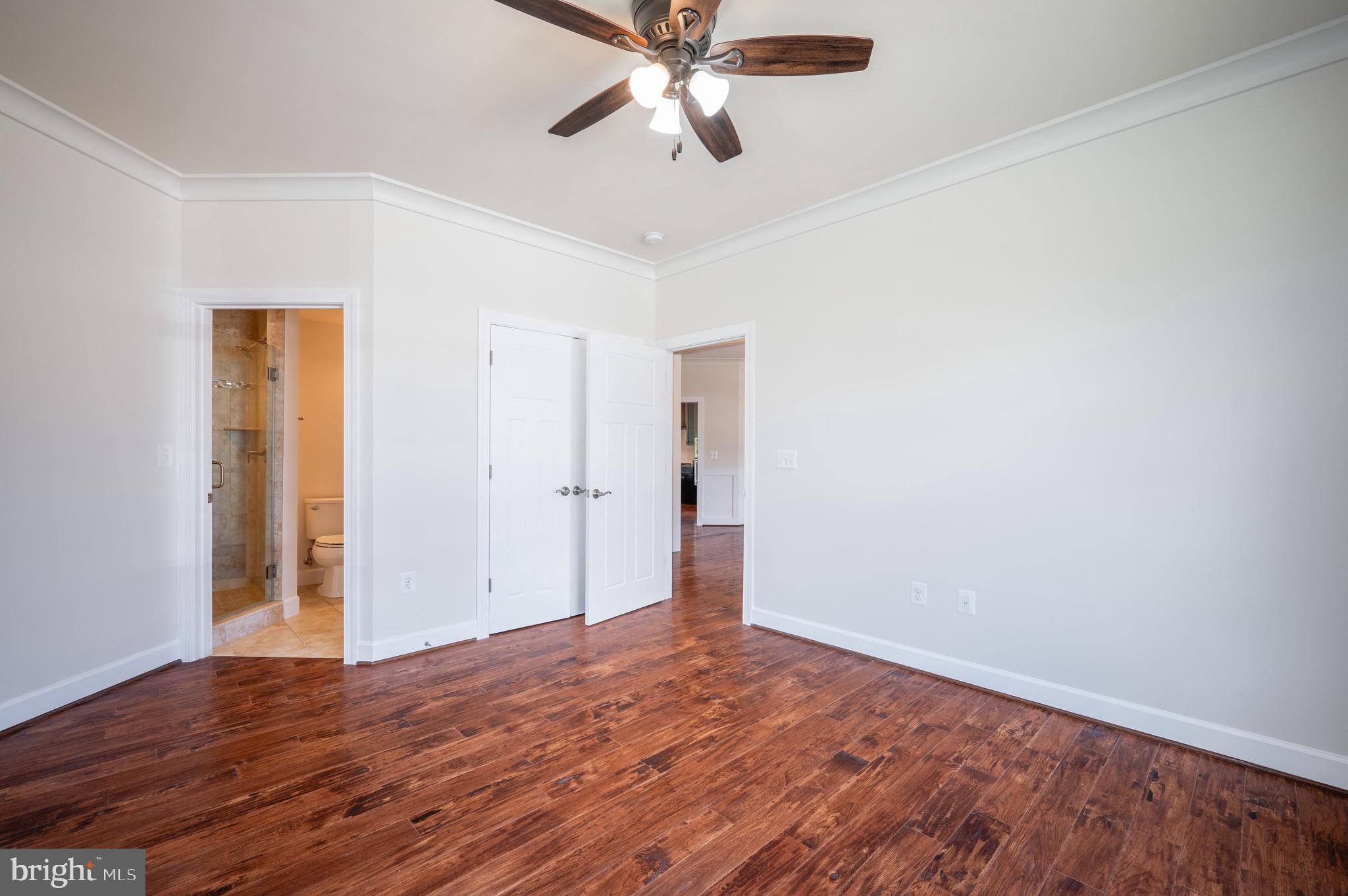 419 E CUSTIS AVE