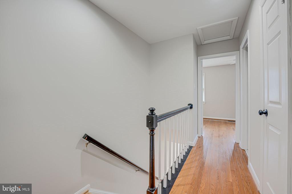 503 Colecroft Ct