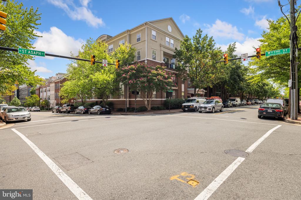 621 N Saint Asaph St #308