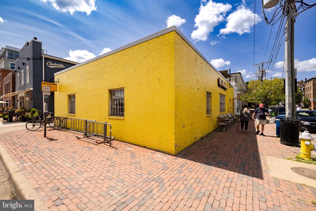 621 N Saint Asaph St #308