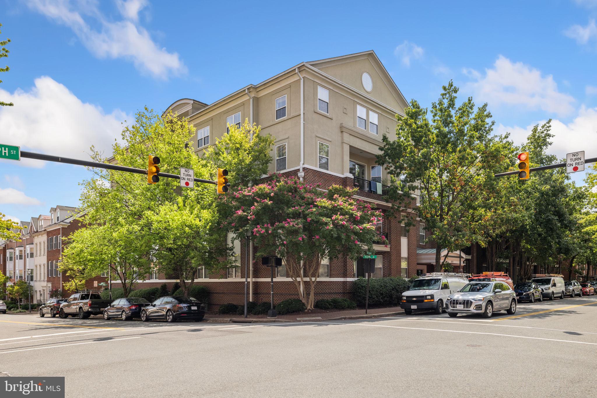 621 N Saint Asaph St #308