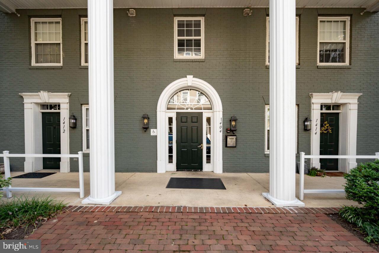 1404 Roundhouse Ln #309