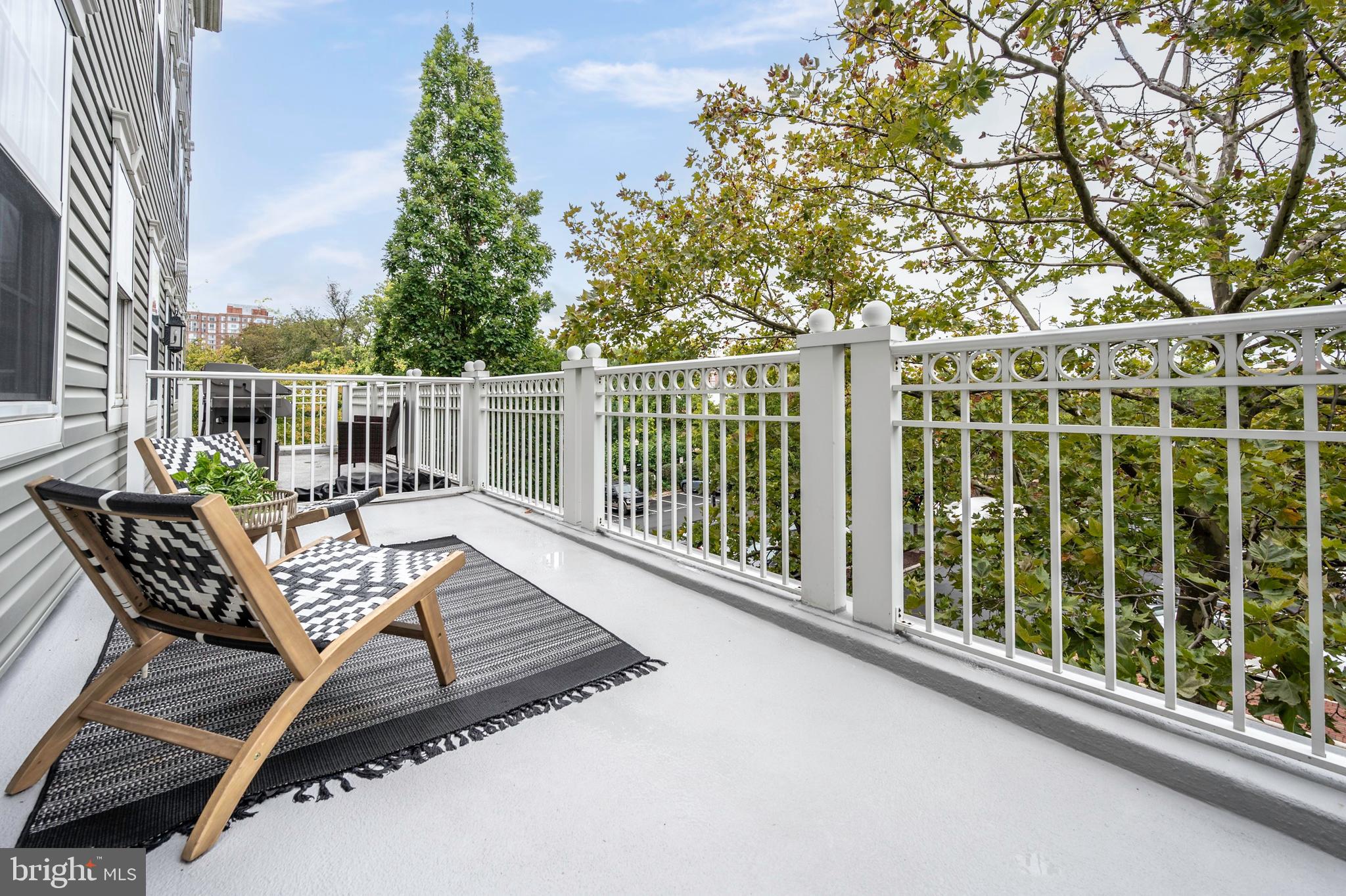 1404 Roundhouse Ln #309