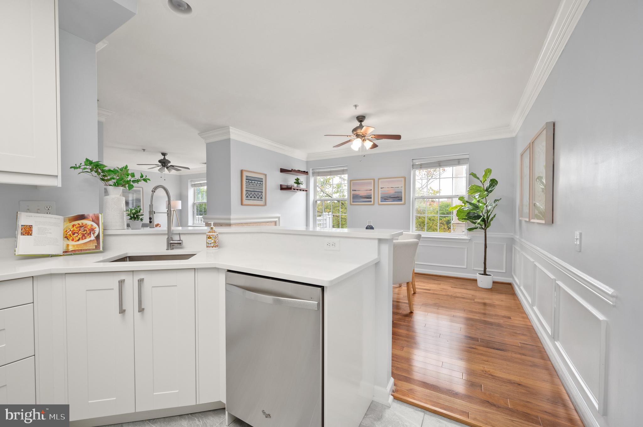 1404 Roundhouse Ln #309