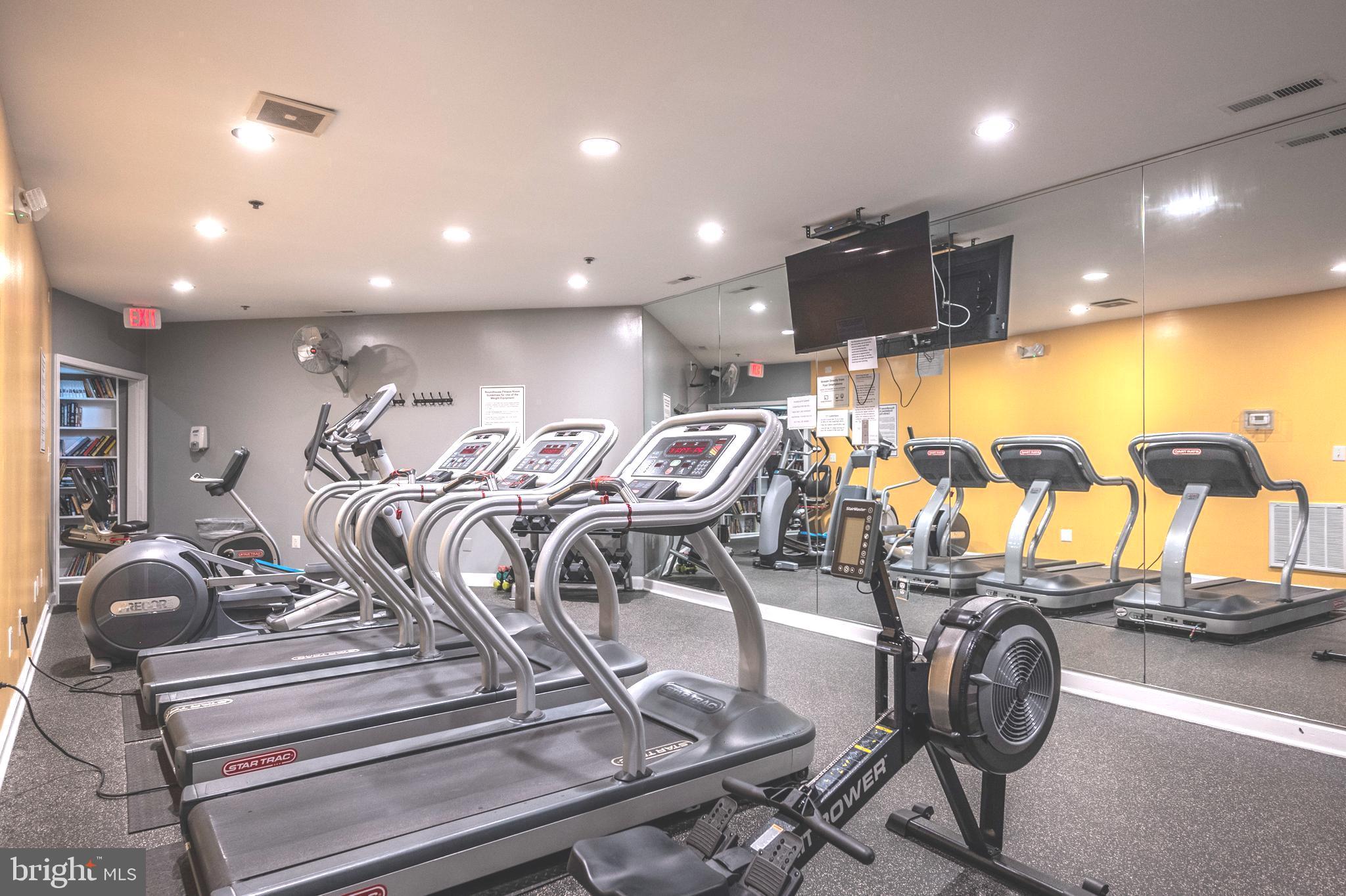 1404 Roundhouse Ln #309