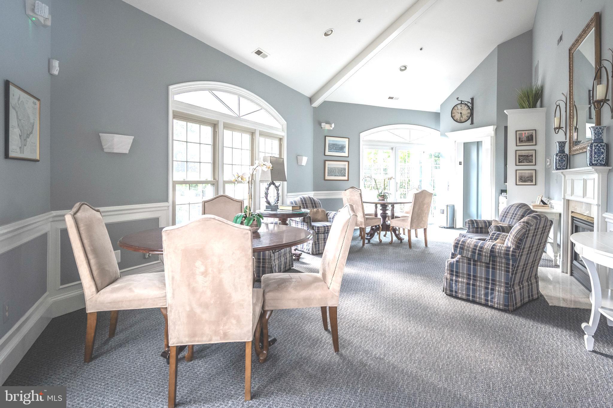 1404 Roundhouse Ln #309