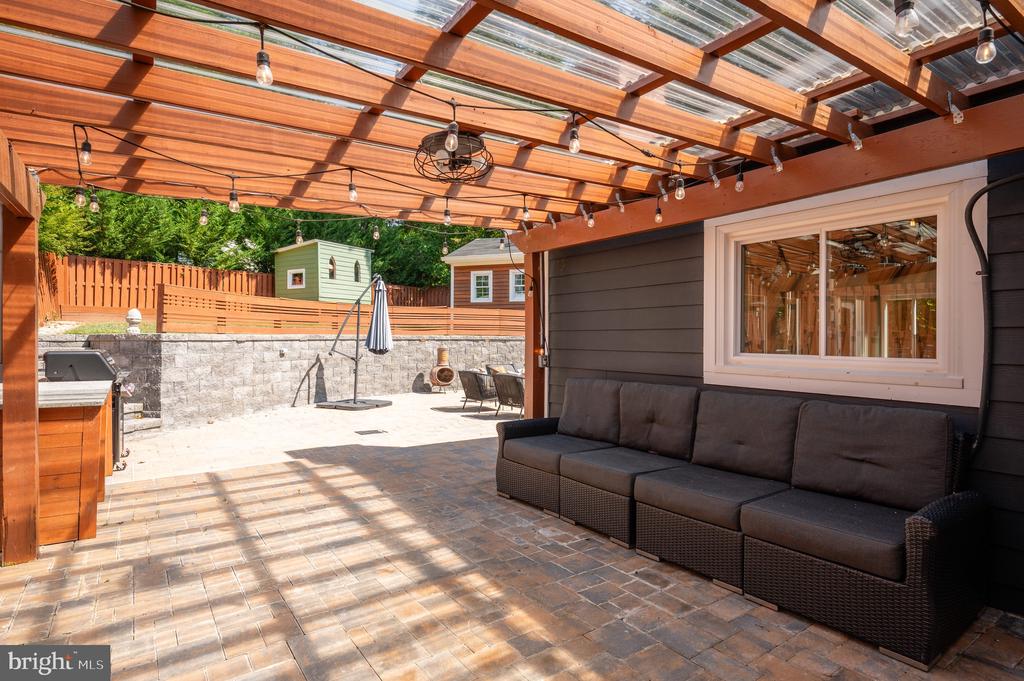 605 E Timber Branch Pkwy