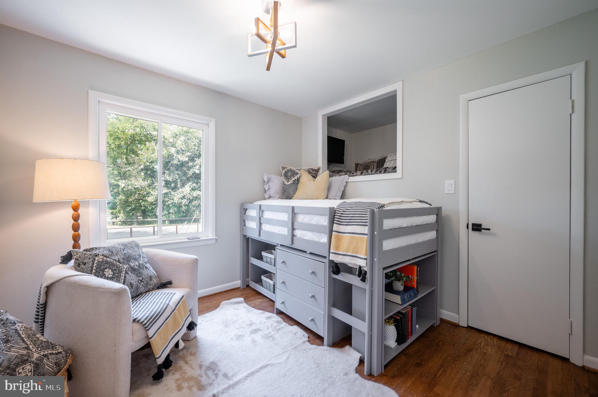 605 E Timber Branch Pkwy