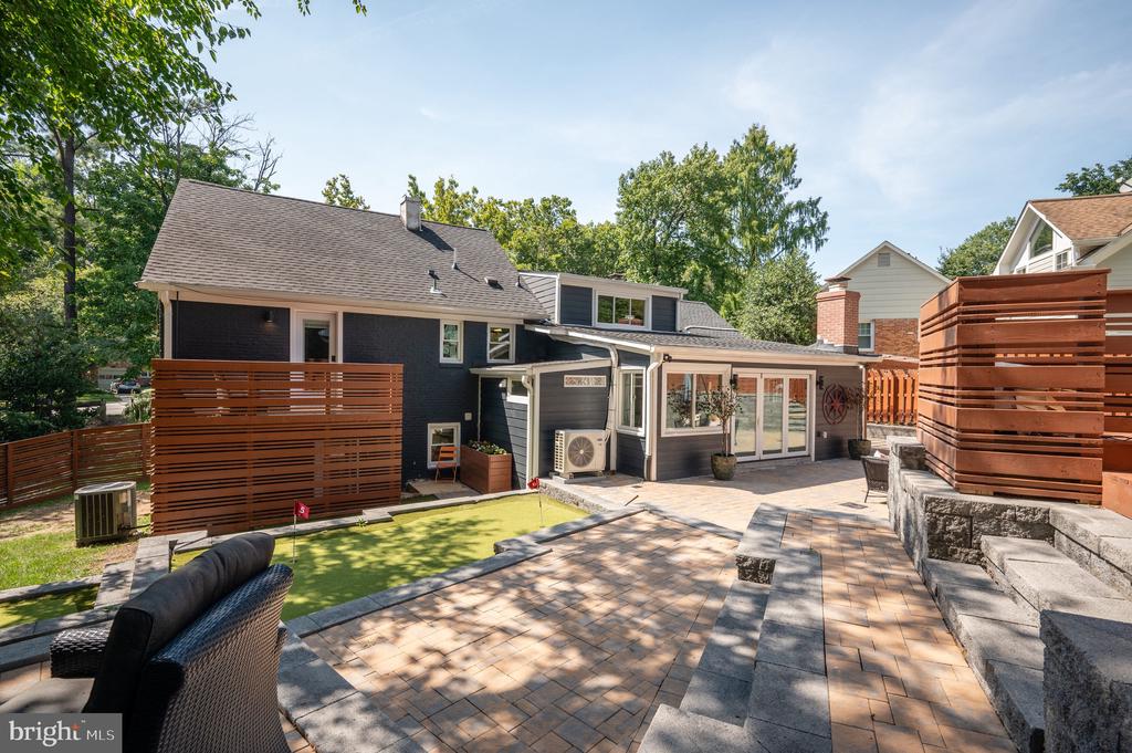 605 E Timber Branch Pkwy