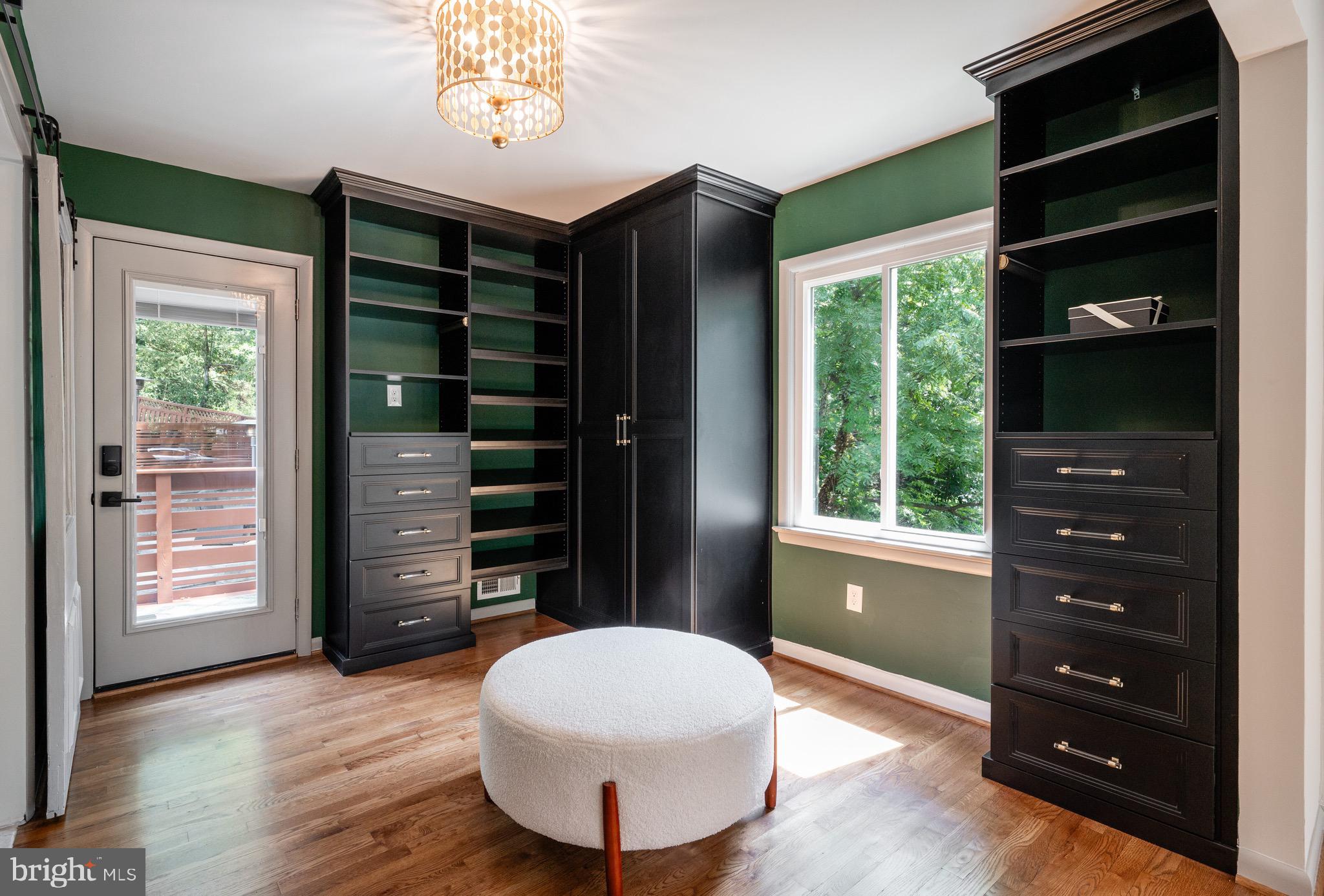 605 E Timber Branch Pkwy