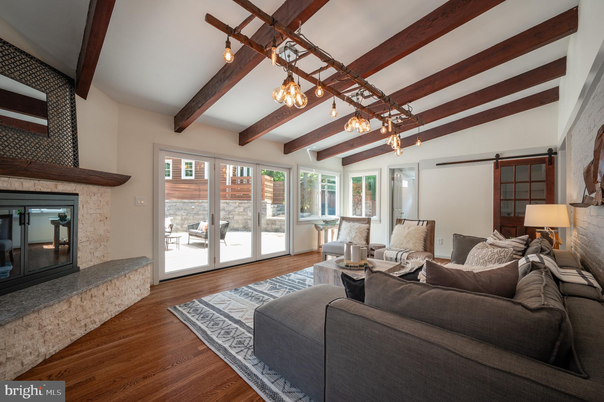 605 E Timber Branch Pkwy