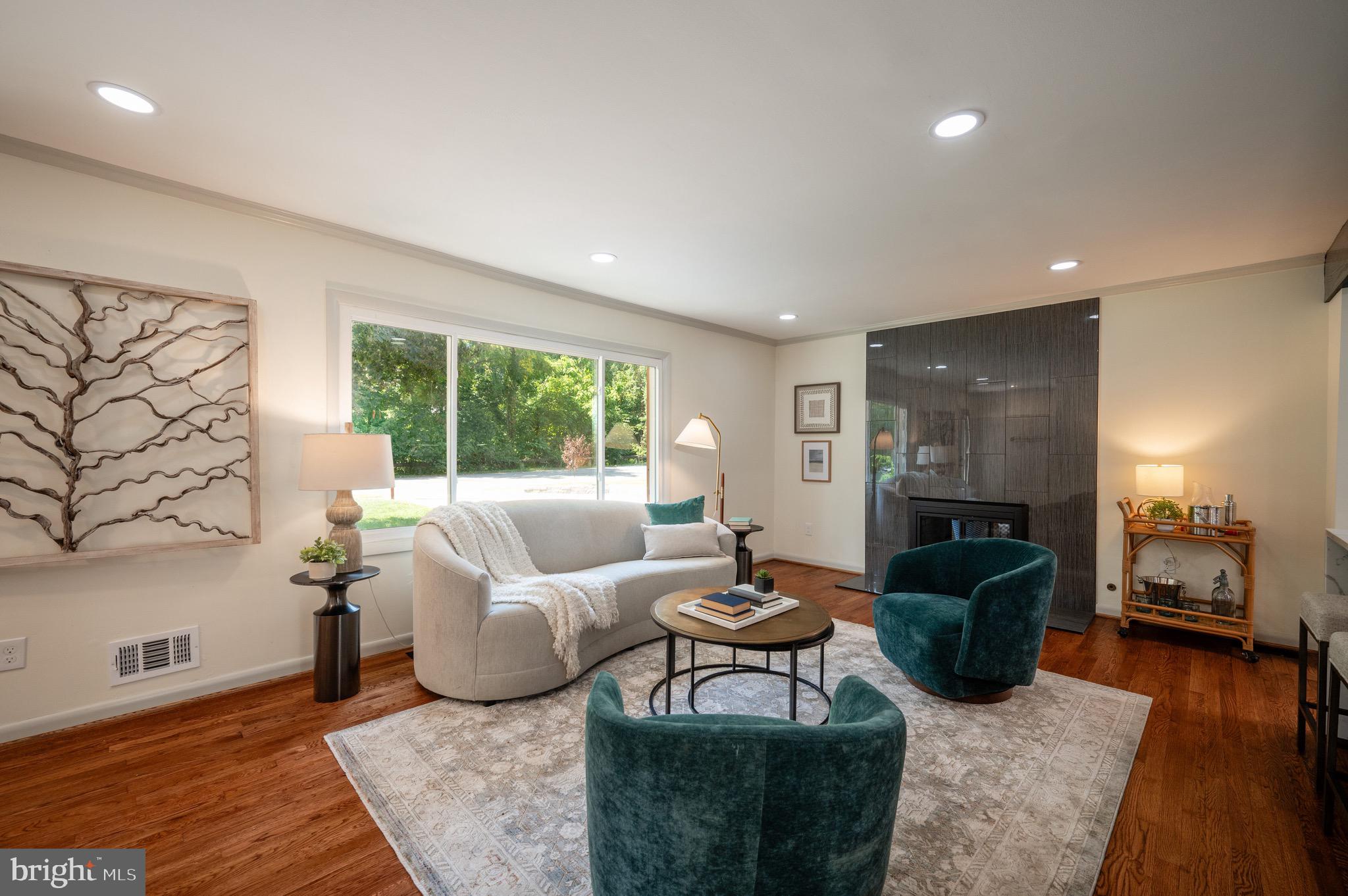 605 E Timber Branch Pkwy