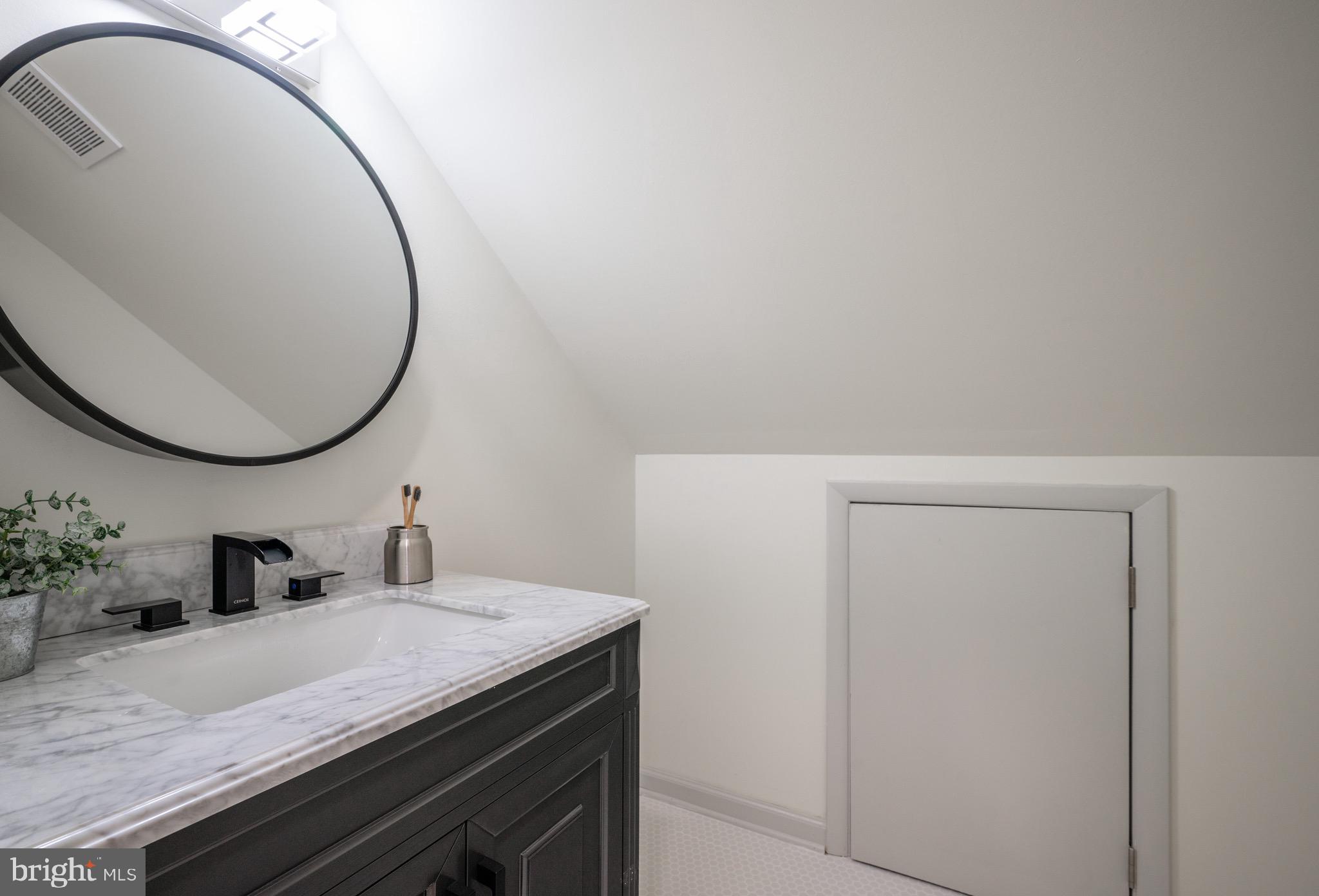 605 E Timber Branch Pkwy