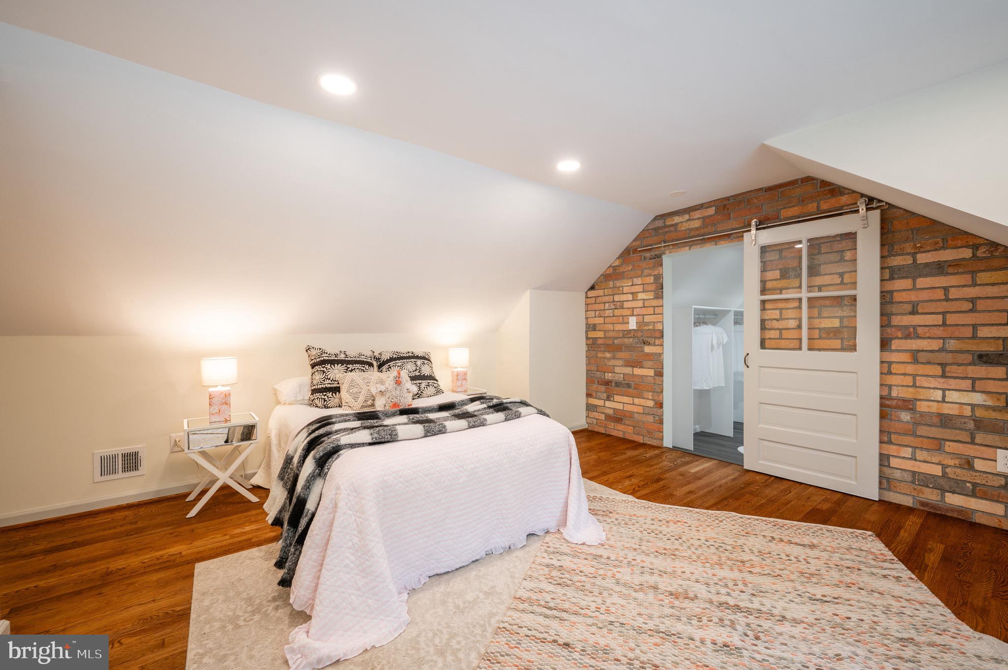 605 E Timber Branch Pkwy