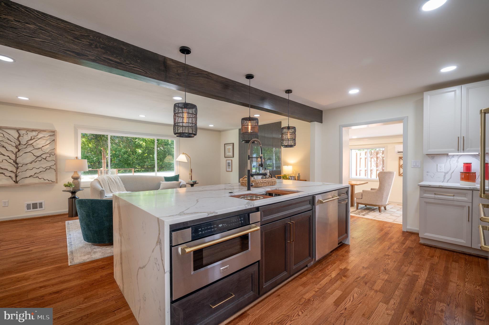 605 E Timber Branch Pkwy