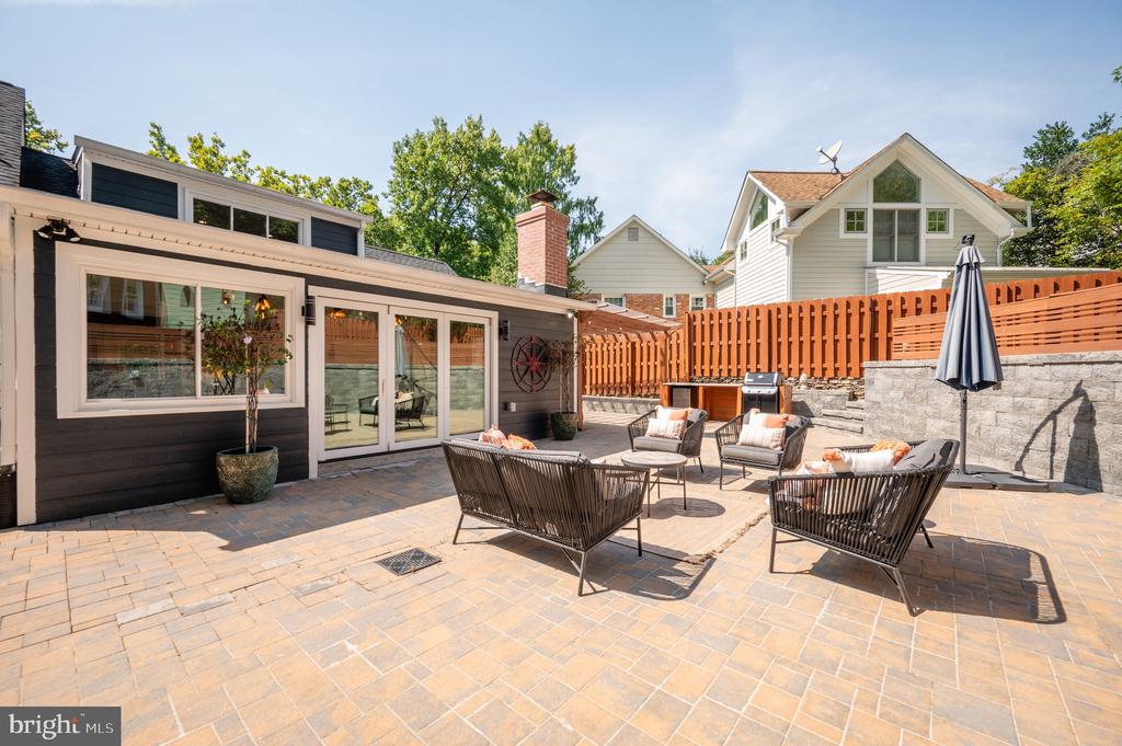 605 E Timber Branch Pkwy