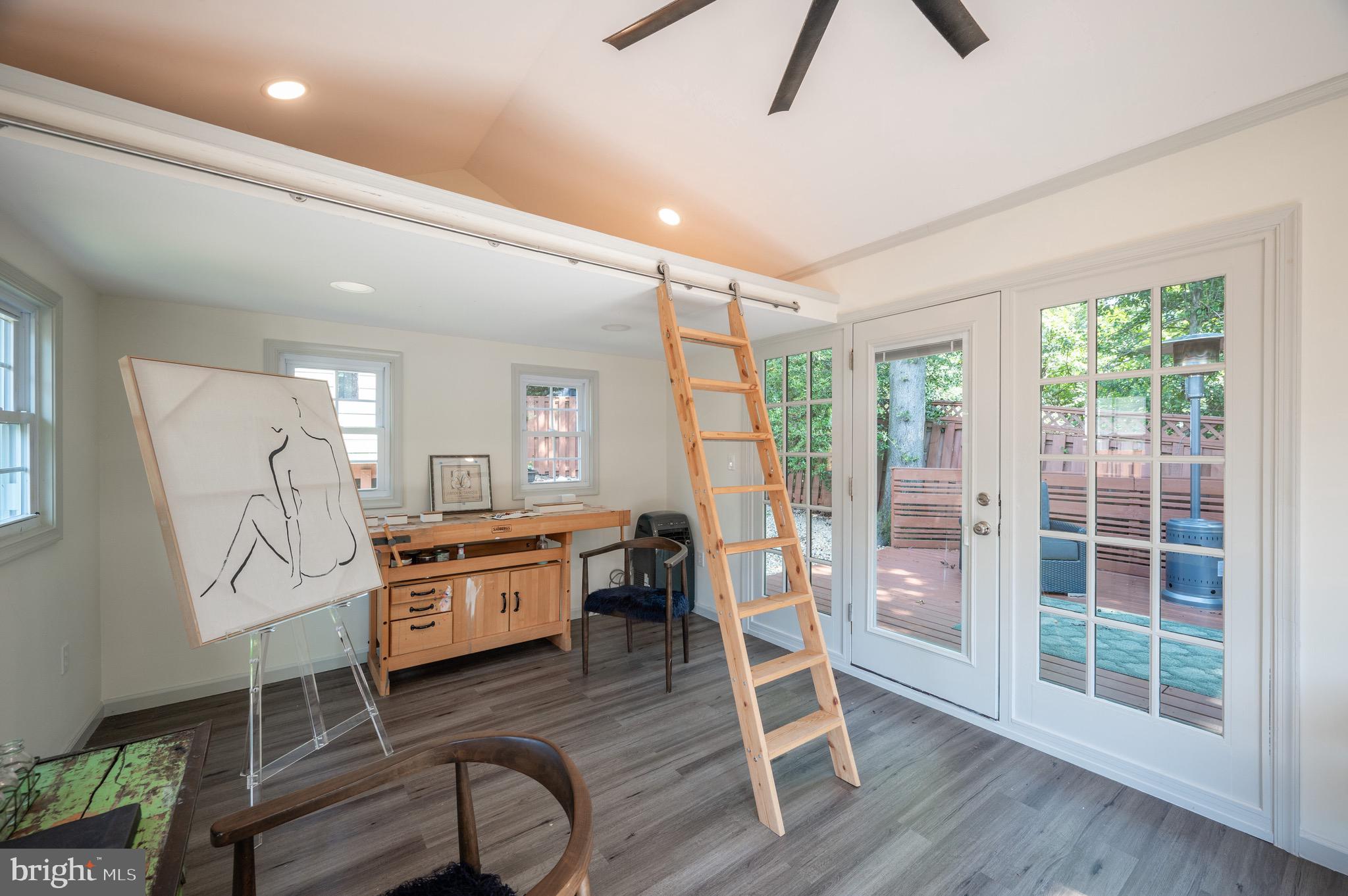 605 E Timber Branch Pkwy