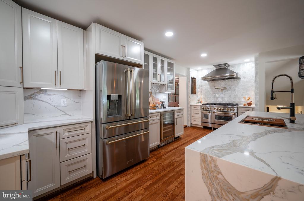 605 E Timber Branch Pkwy