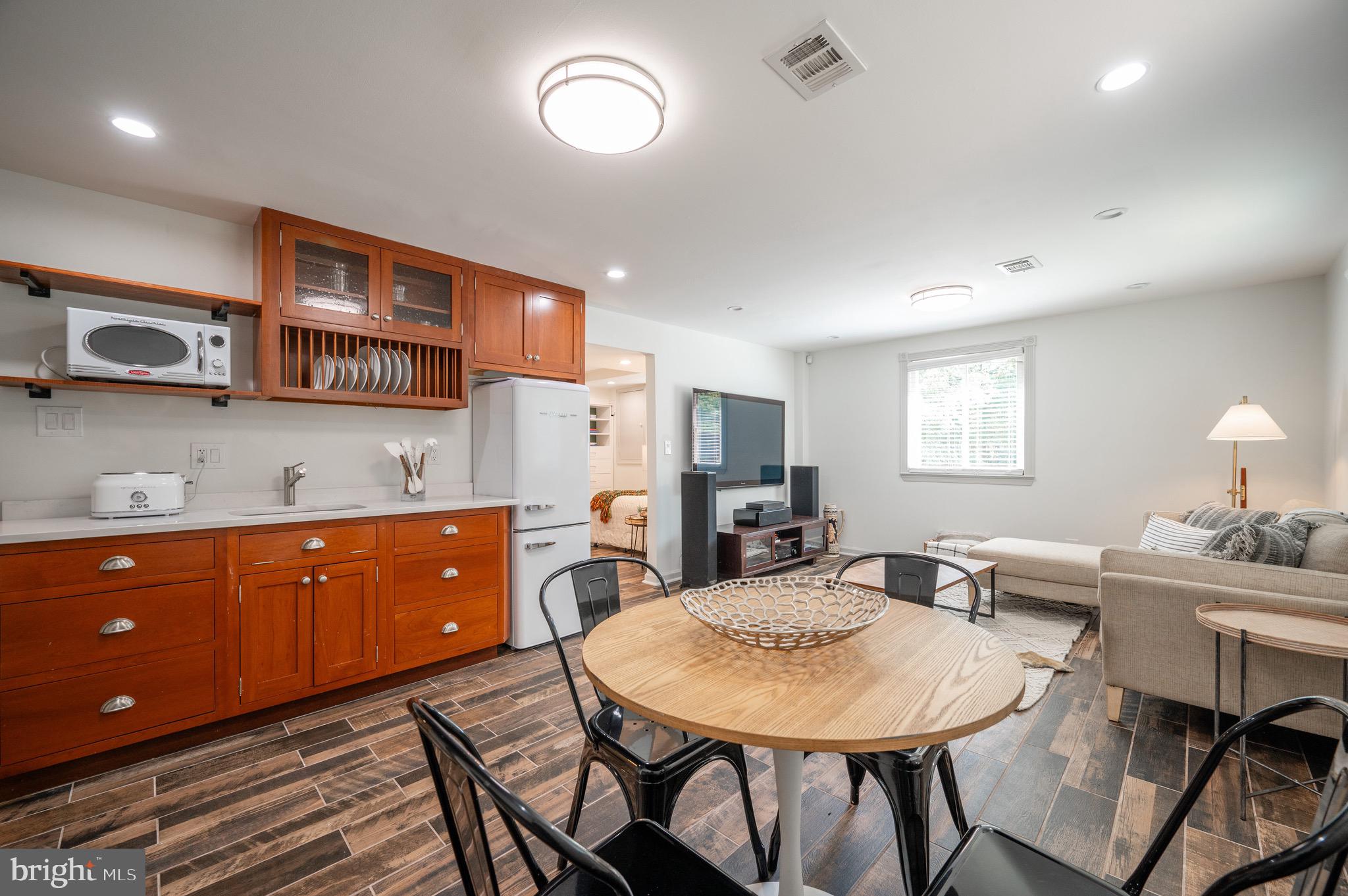 605 E Timber Branch Pkwy