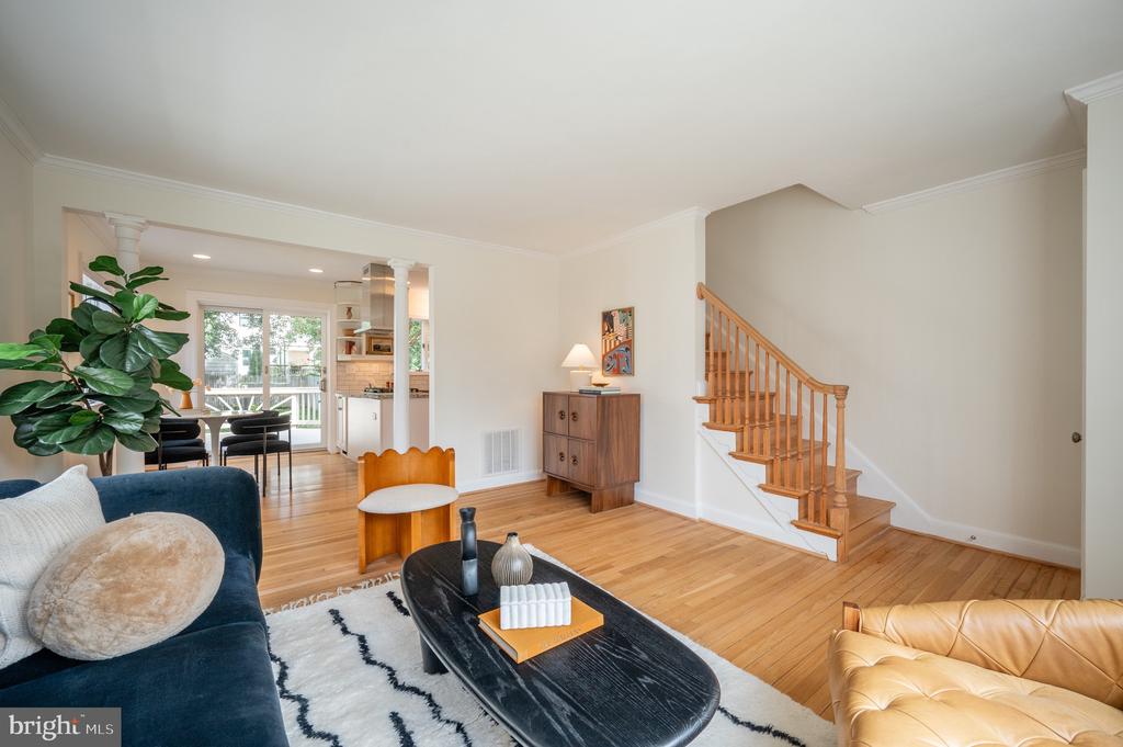 208 E Bellefonte Ave